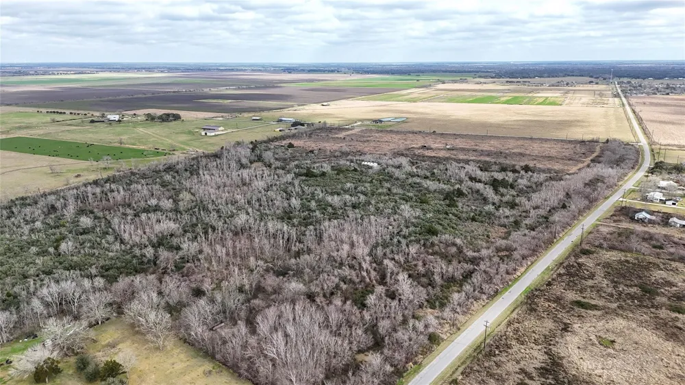 County Road 126 Van Vleck, TX 77482