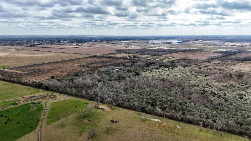 County Road 126 Van Vleck, TX 77482
