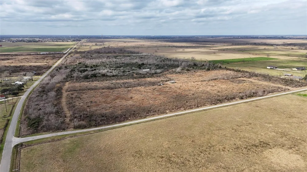 County Road 126 Van Vleck, TX 77482