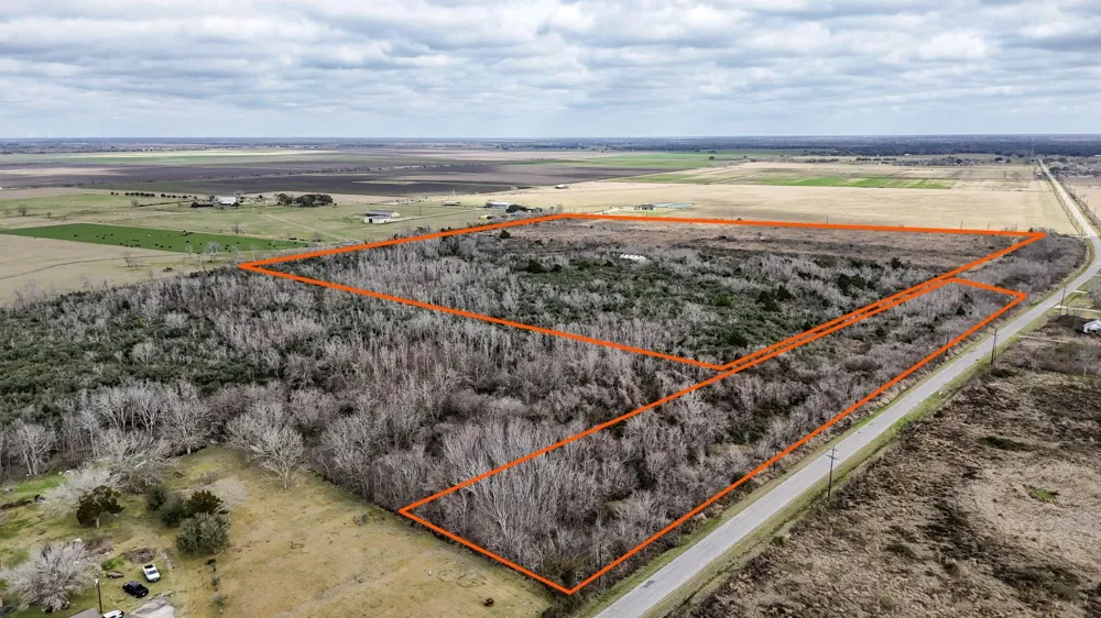 County Road 126 Van Vleck, TX 77482