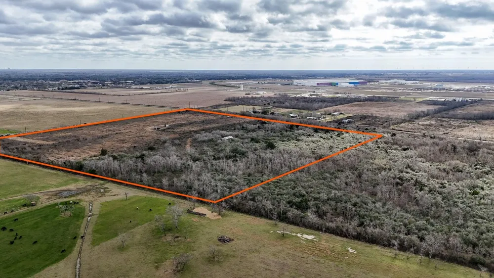 County Road 126 Van Vleck, TX 77482