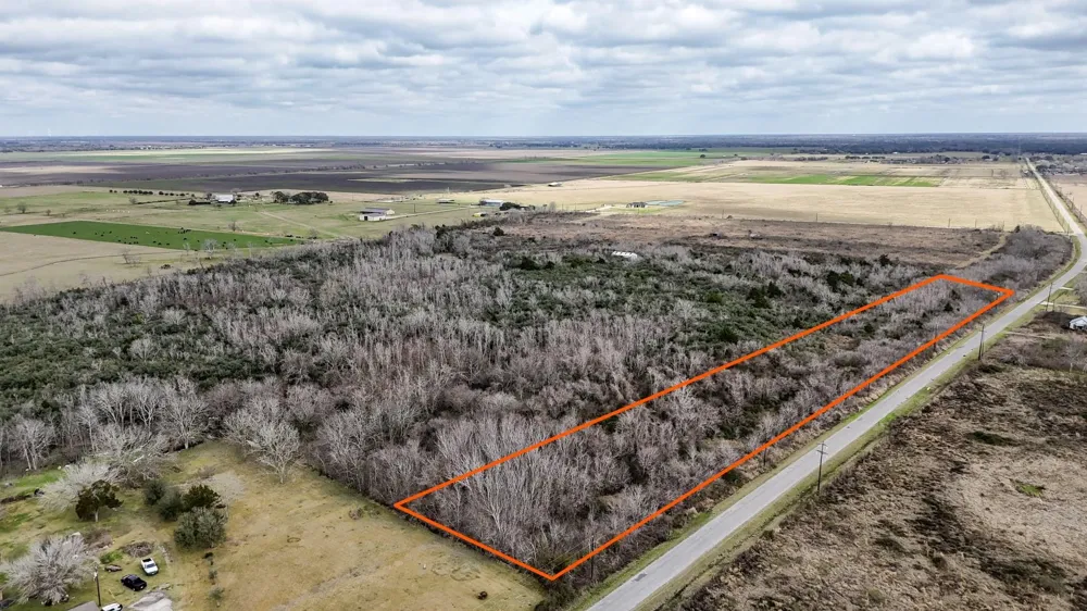 County Road 126 Van Vleck, TX 77482