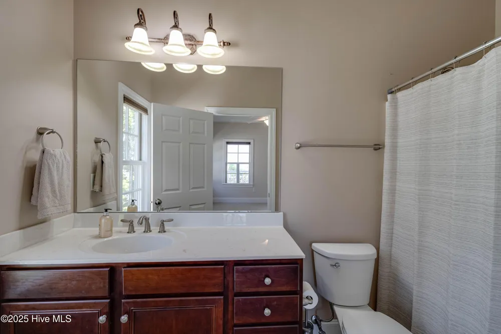 207 S Academy Street Washington, NC 27889