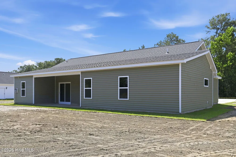 2624 Fountaintown Road Chinquapin, NC 28521