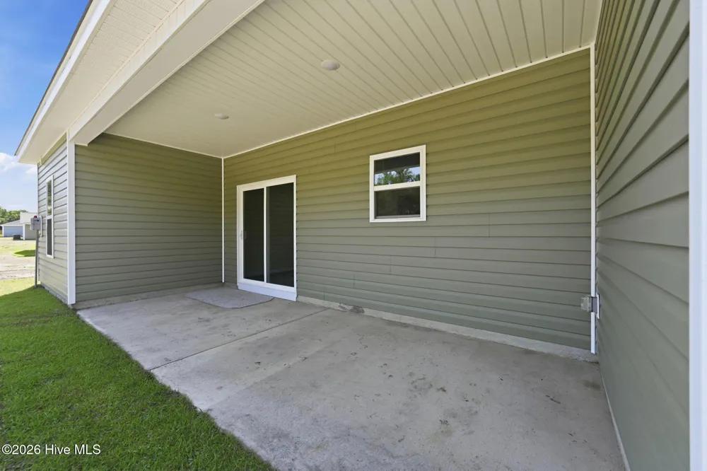 2624 Fountaintown Road Chinquapin, NC 28521