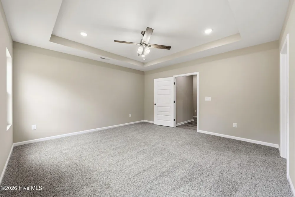 2624 Fountaintown Road Chinquapin, NC 28521