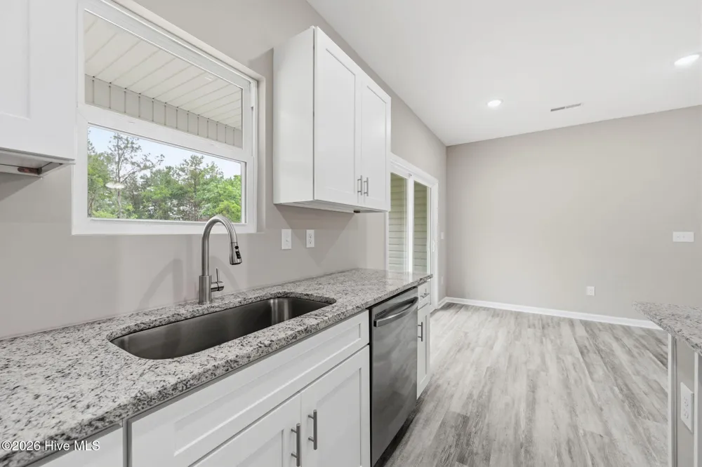 2624 Fountaintown Road Chinquapin, NC 28521