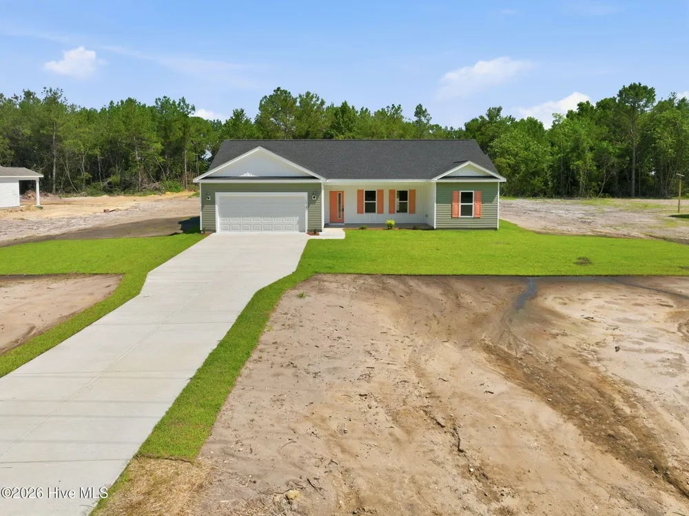 2624 Fountaintown Road Chinquapin, NC 28521