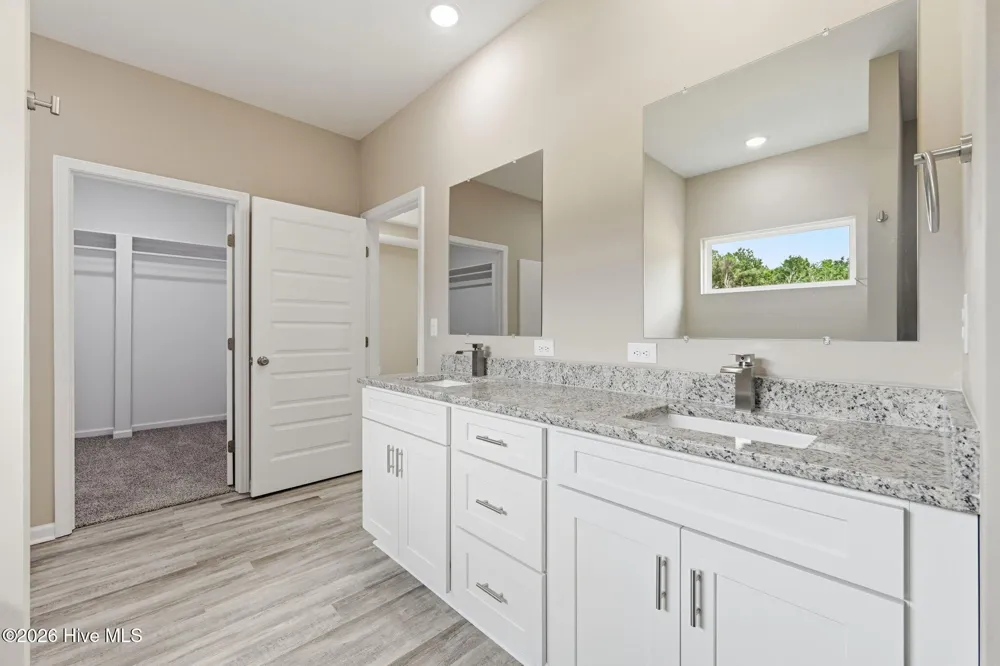 2624 Fountaintown Road Chinquapin, NC 28521