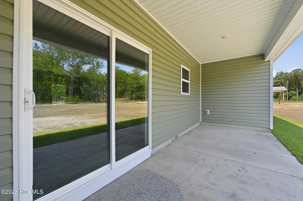 2624 Fountaintown Road Chinquapin, NC 28521