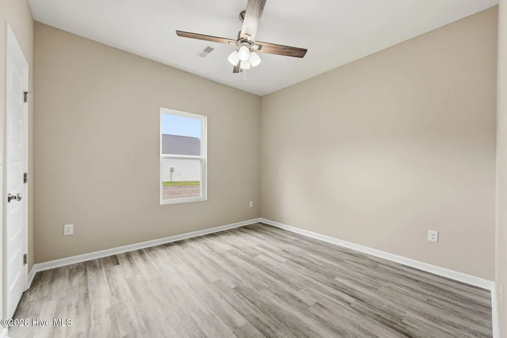 2624 Fountaintown Road Chinquapin, NC 28521