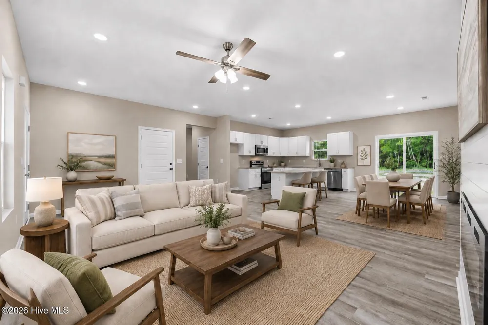 2624 Fountaintown Road Chinquapin, NC 28521