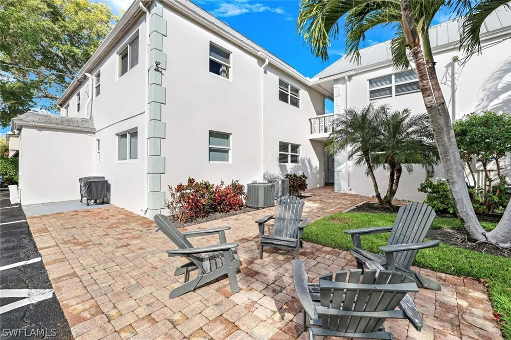10th Avenue #5 Naples, FL 34102