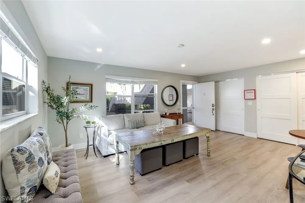 10th Avenue #5 Naples, FL 34102