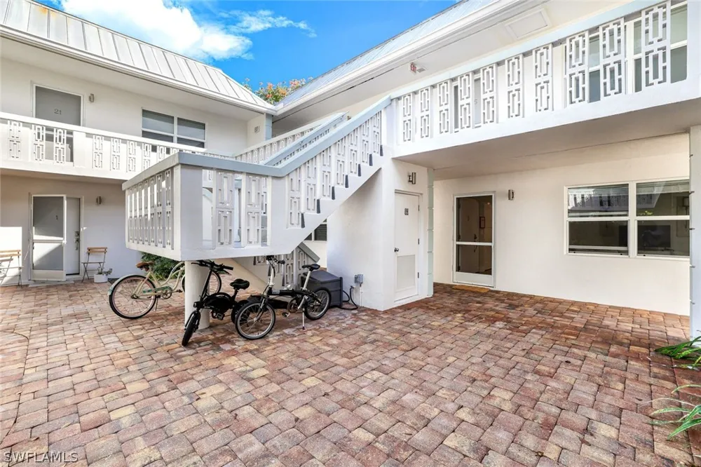 10th Avenue #5 Naples, FL 34102