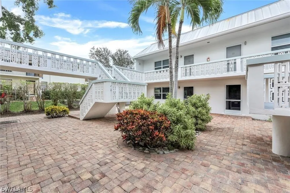 10th Avenue #5 Naples, FL 34102