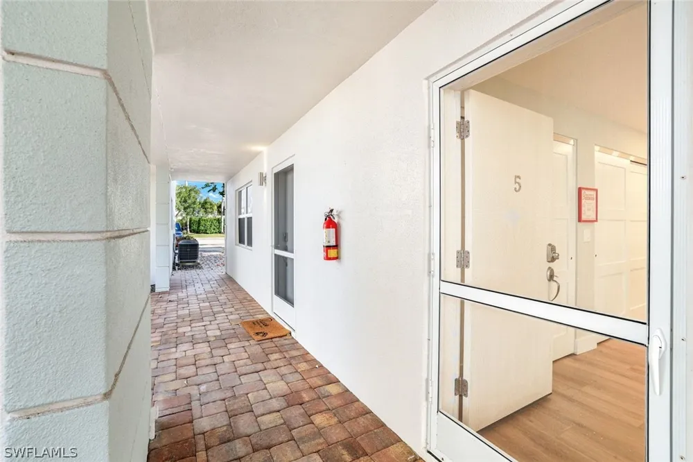 10th Avenue #5 Naples, FL 34102