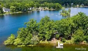 10418 KING ROAD Springfield Charter Township, MI 48350
