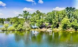 10418 KING ROAD Springfield Charter Township, MI 48350