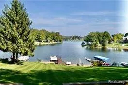 10418 KING ROAD Springfield Charter Township, MI 48350