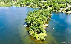 10418 KING ROAD Springfield Charter Township, MI 48350