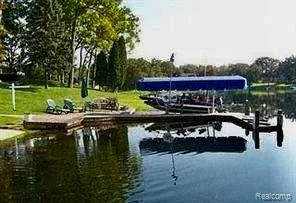 10418 KING ROAD Springfield Charter Township, MI 48350