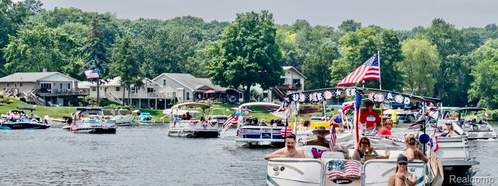 10418 KING ROAD Springfield Charter Township, MI 48350