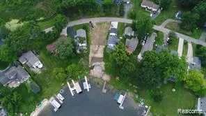 10418 KING ROAD Springfield Charter Township, MI 48350