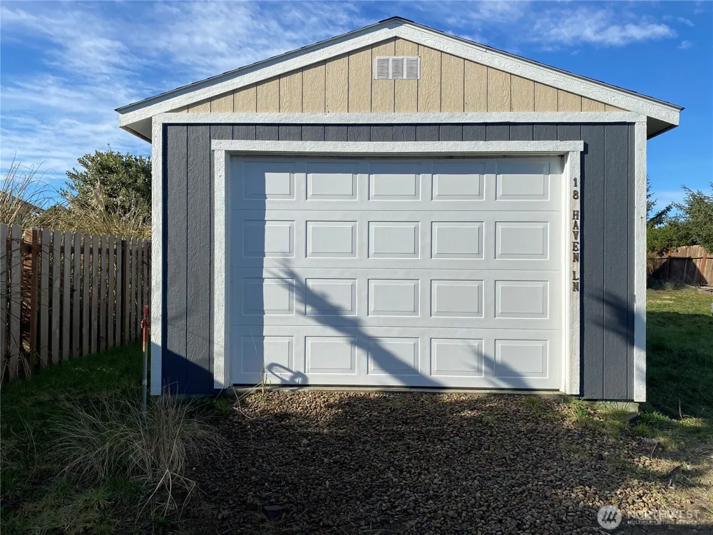 18 Haven Lane Copalis Beach, WA 98535