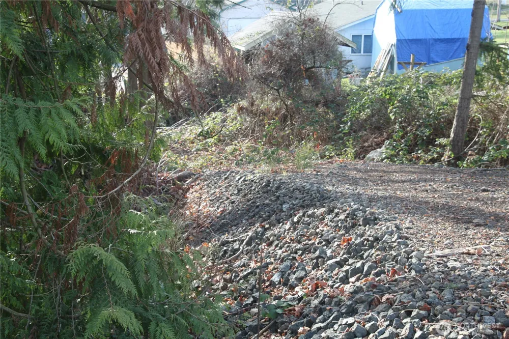 0 XX NE Columbia Street Suquamish, WA 98392
