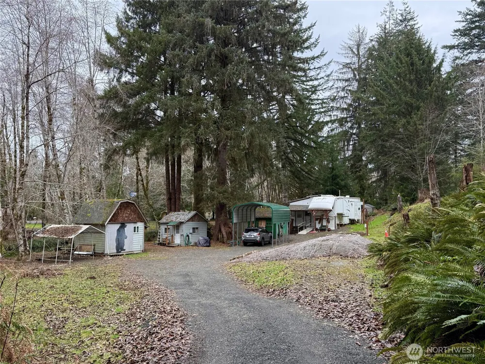 192 W Arrowhead Drive Elma, WA 98541