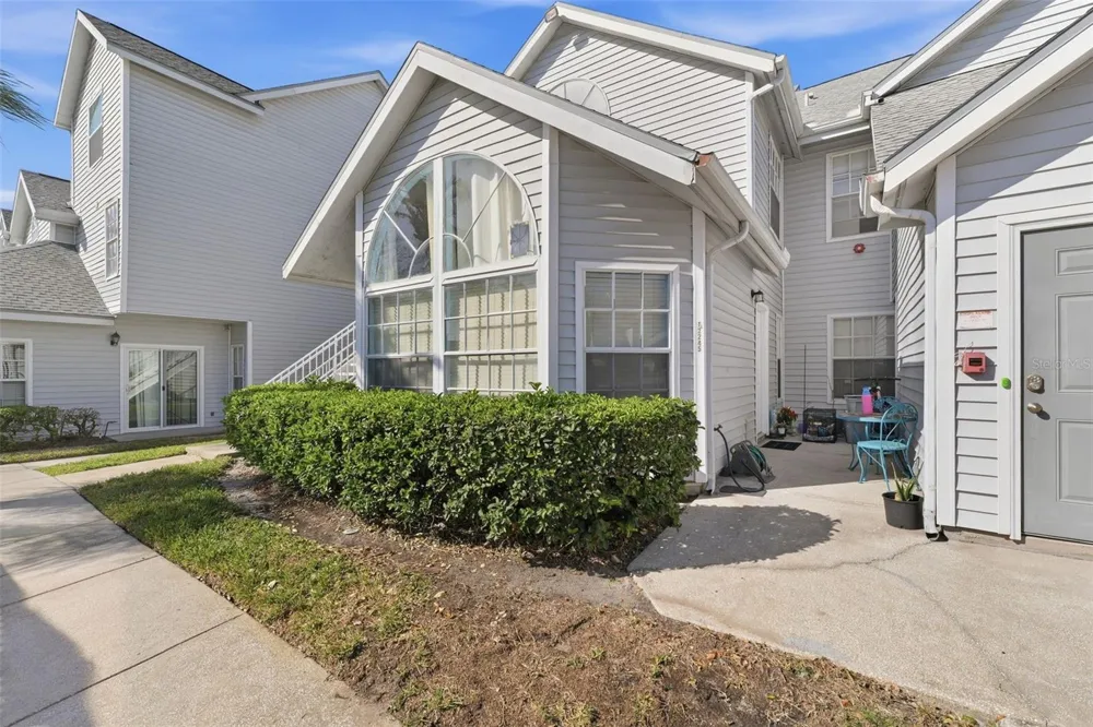 12245 ARMENIA GABLES CIRCLE #12245 Tampa, FL 33612