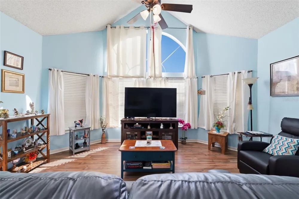 12245 ARMENIA GABLES CIRCLE #12245 Tampa, FL 33612