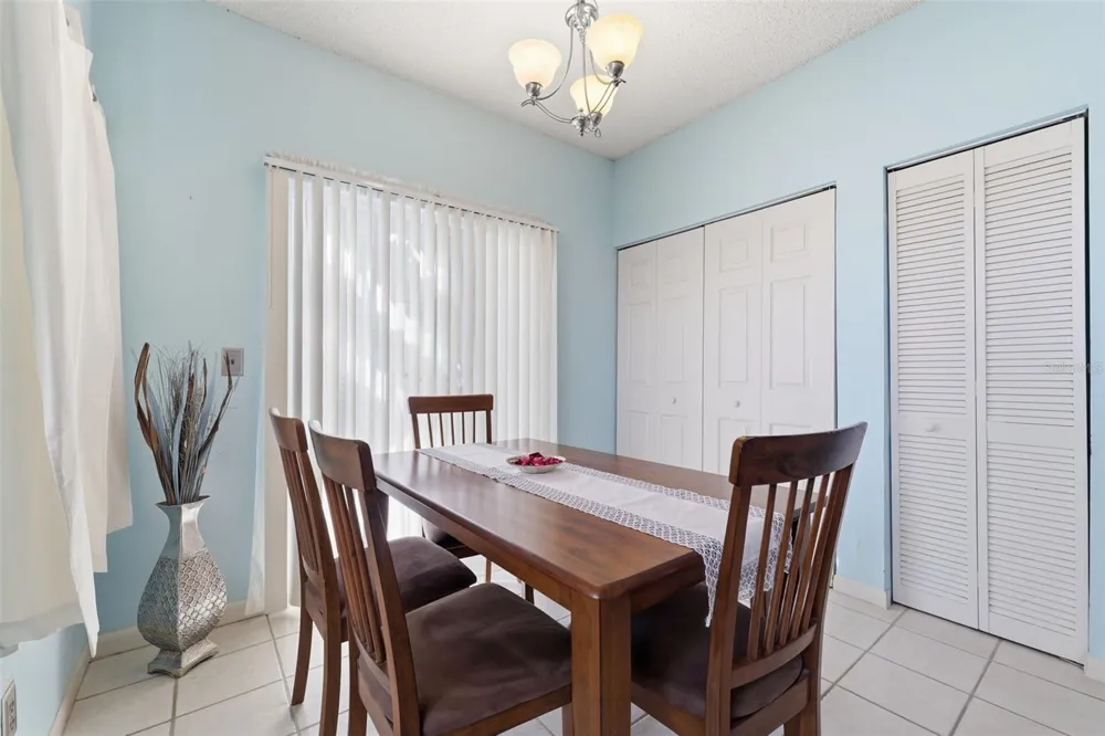 12245 ARMENIA GABLES CIRCLE #12245 Tampa, FL 33612