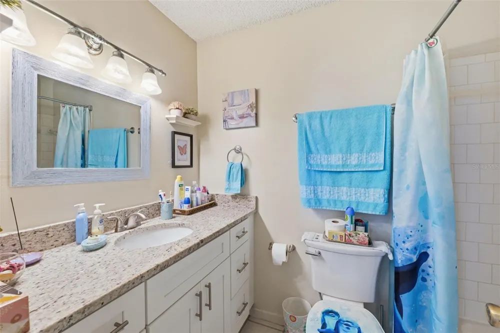 12245 ARMENIA GABLES CIRCLE #12245 Tampa, FL 33612