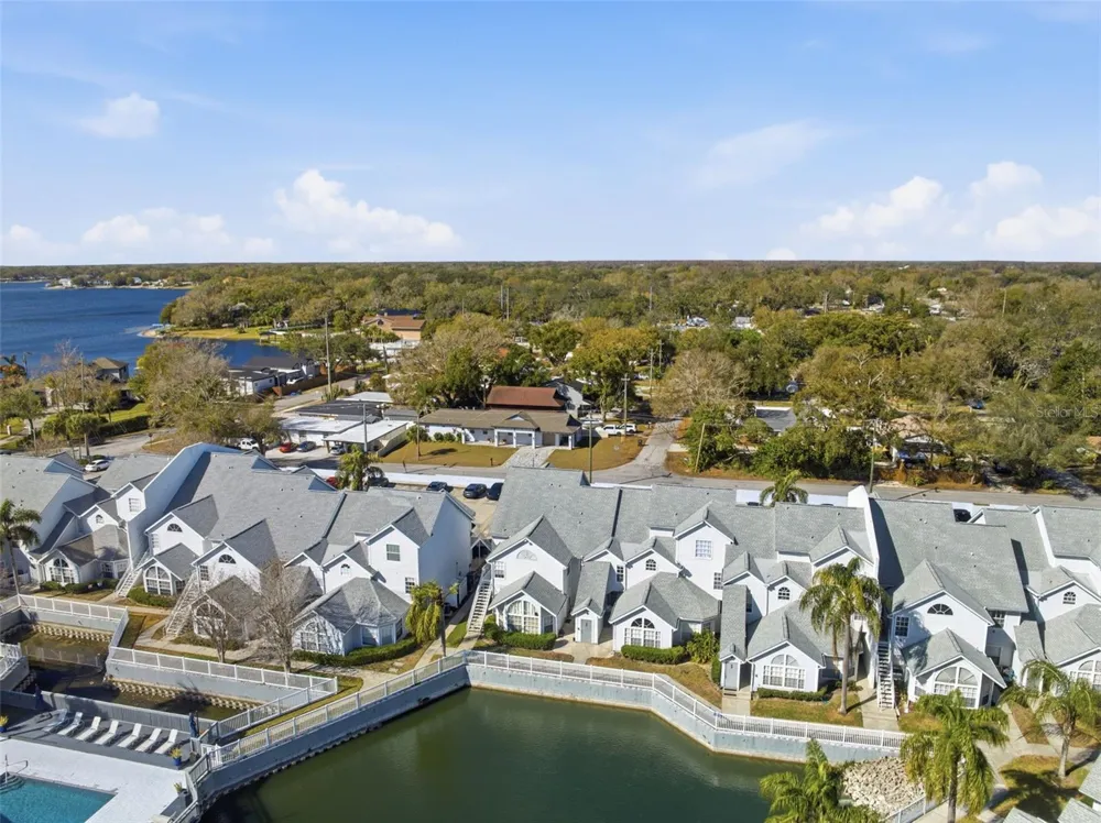 12245 ARMENIA GABLES CIRCLE #12245 Tampa, FL 33612