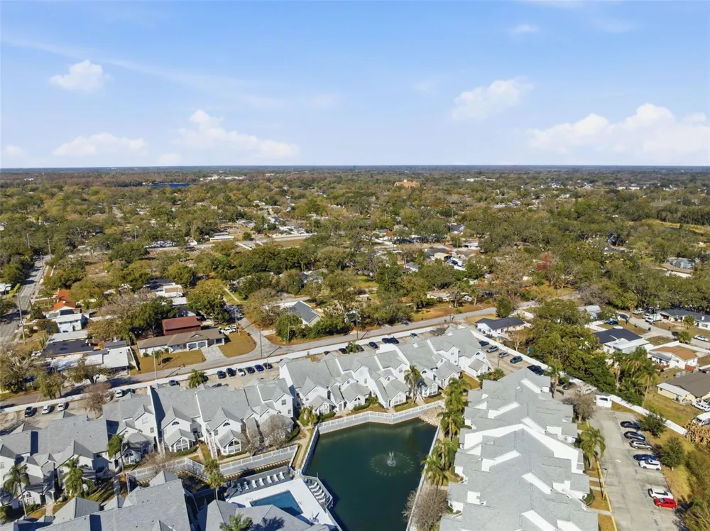 12245 ARMENIA GABLES CIRCLE #12245 Tampa, FL 33612