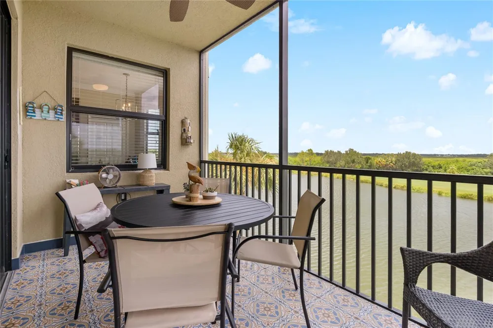 7015 RIVER HAMMOCK DRIVE #306 Bradenton, FL 34212