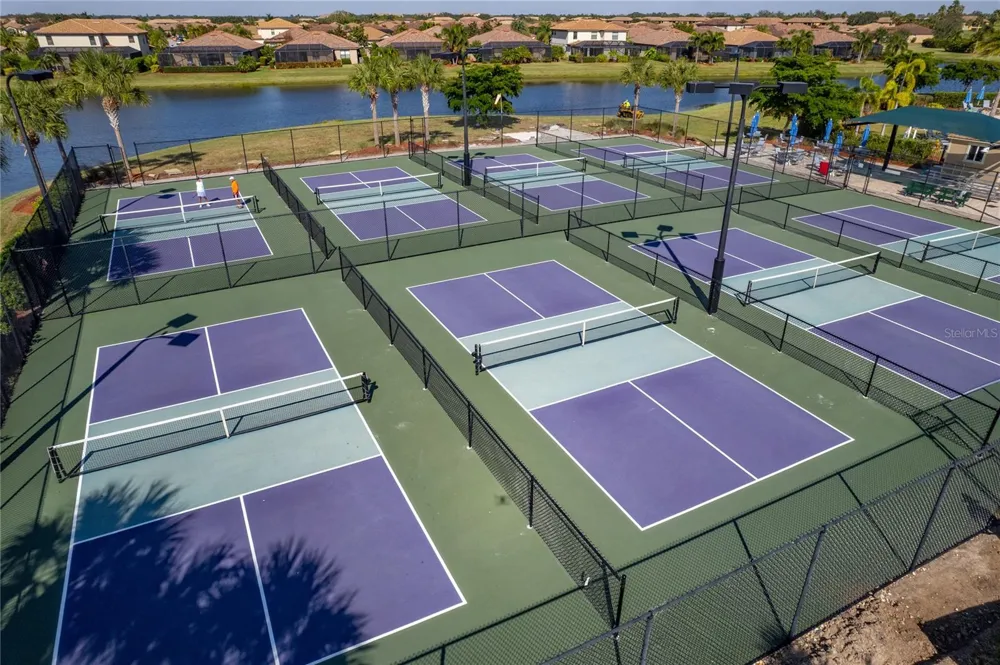 7015 RIVER HAMMOCK DRIVE #306 Bradenton, FL 34212