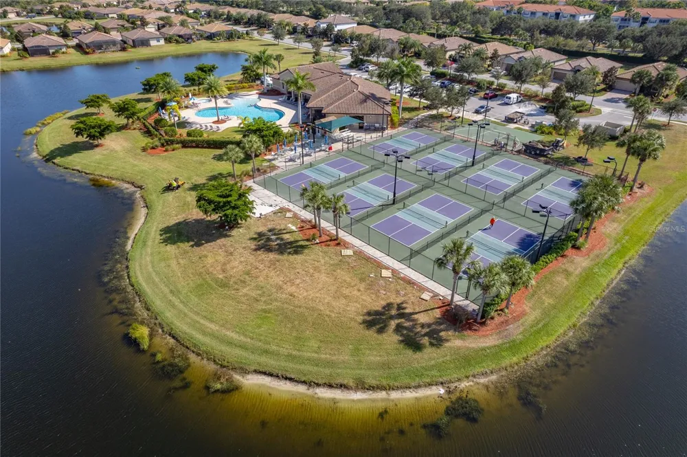 7015 RIVER HAMMOCK DRIVE #306 Bradenton, FL 34212