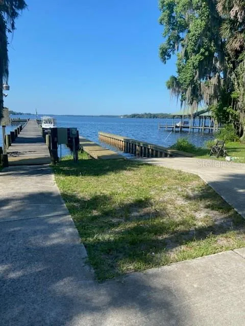 000 MOUNT ROYAL AVENUE Crescent City, FL 32112