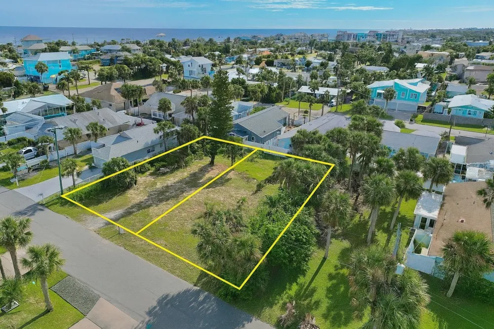 319 N 7TH ST Flagler Beach, FL 32136