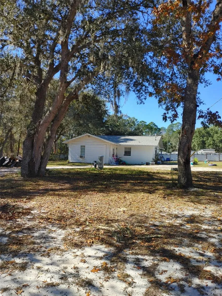1838 NE 145TH AVENUE ROAD Silver Springs, FL 34488