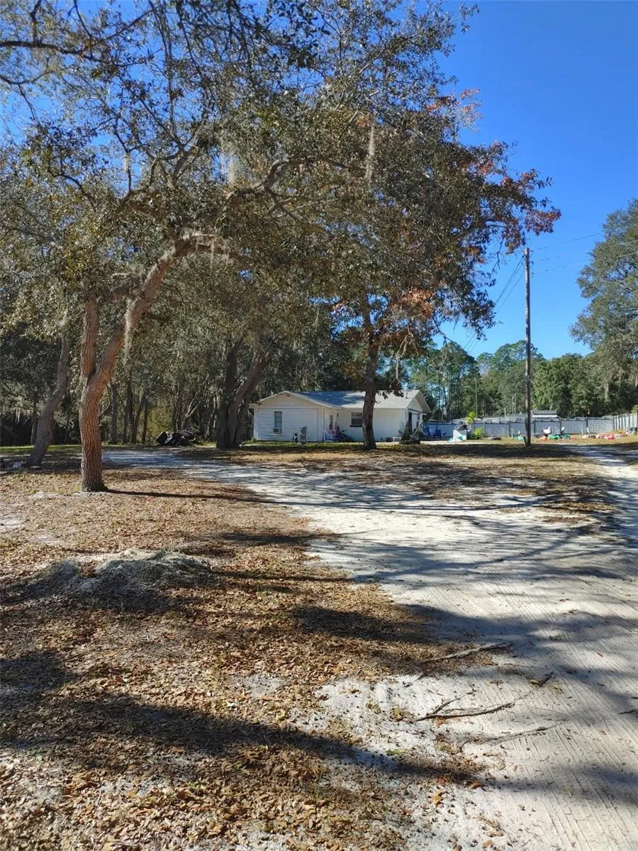 1838 NE 145TH AVENUE ROAD Silver Springs, FL 34488