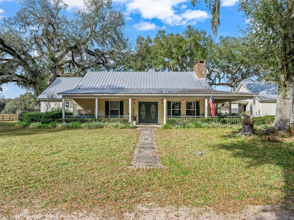 4430 CR 542H Bushnell, FL 33513