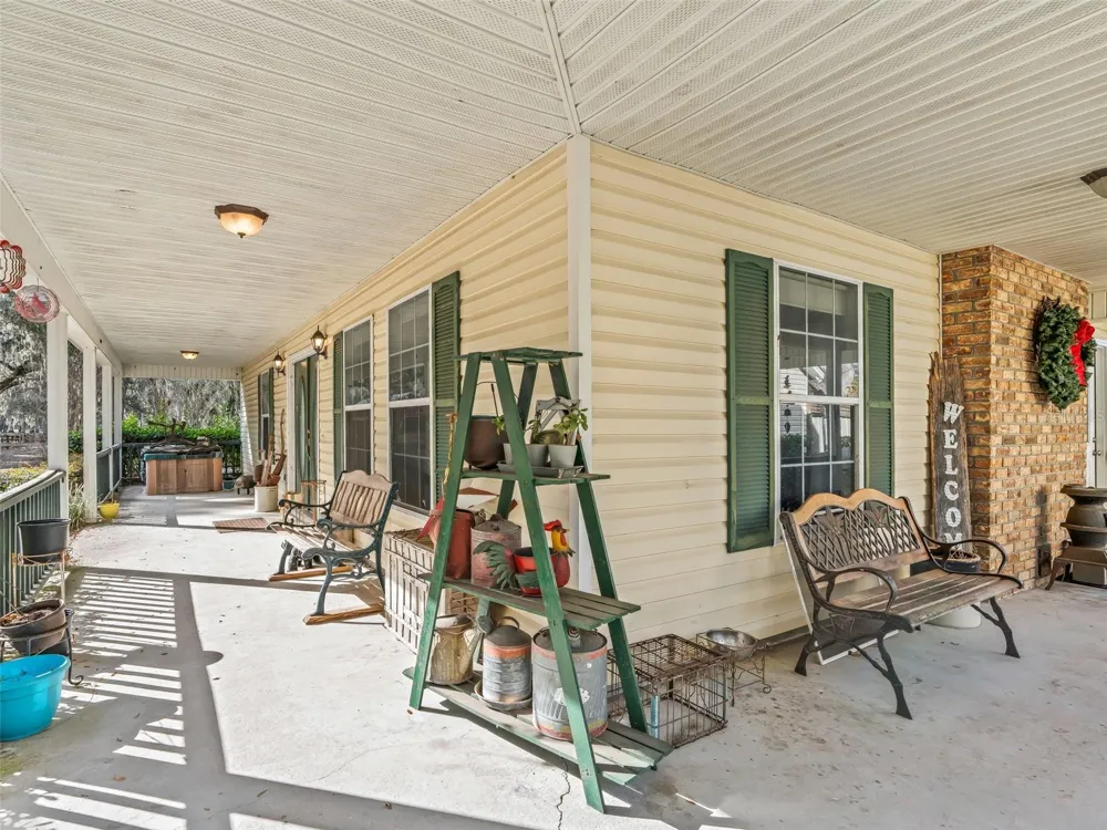 4430 CR 542H Bushnell, FL 33513