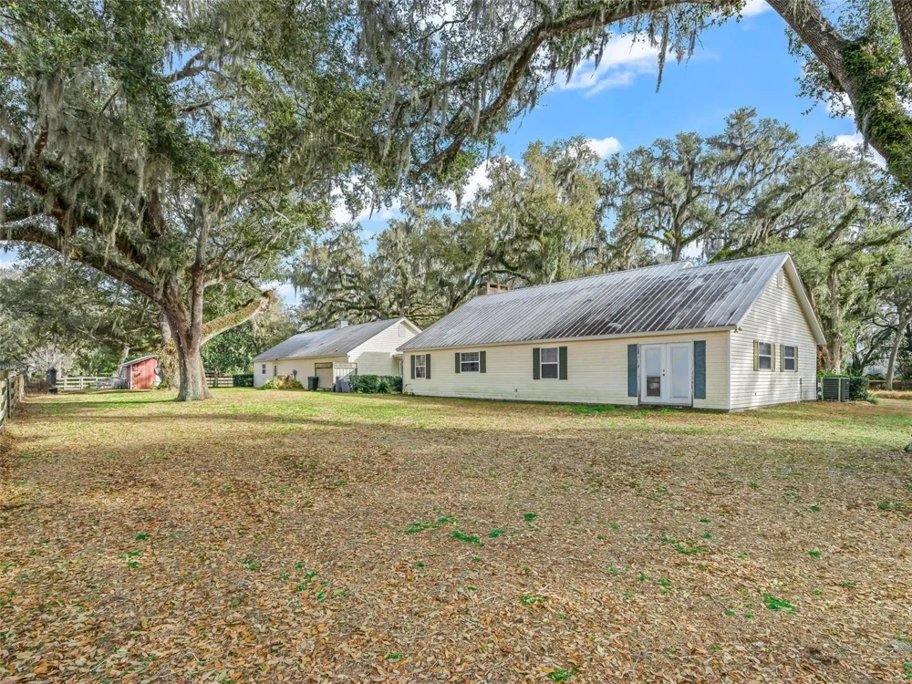 4430 CR 542H Bushnell, FL 33513