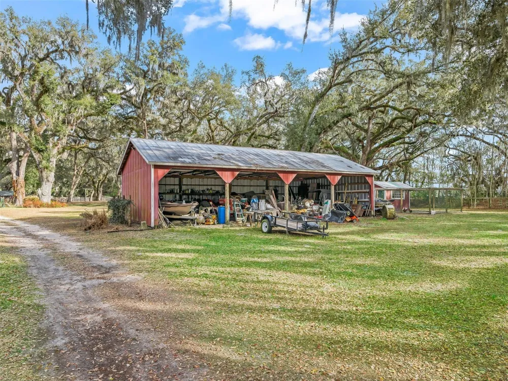 4430 CR 542H Bushnell, FL 33513