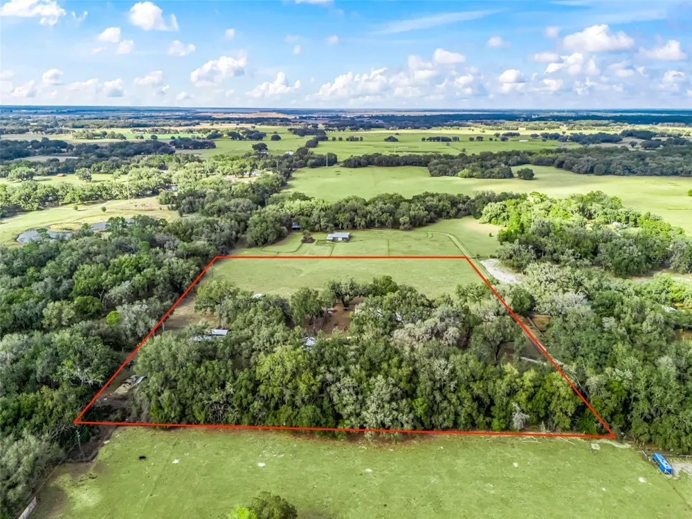 4430 CR 542H Bushnell, FL 33513