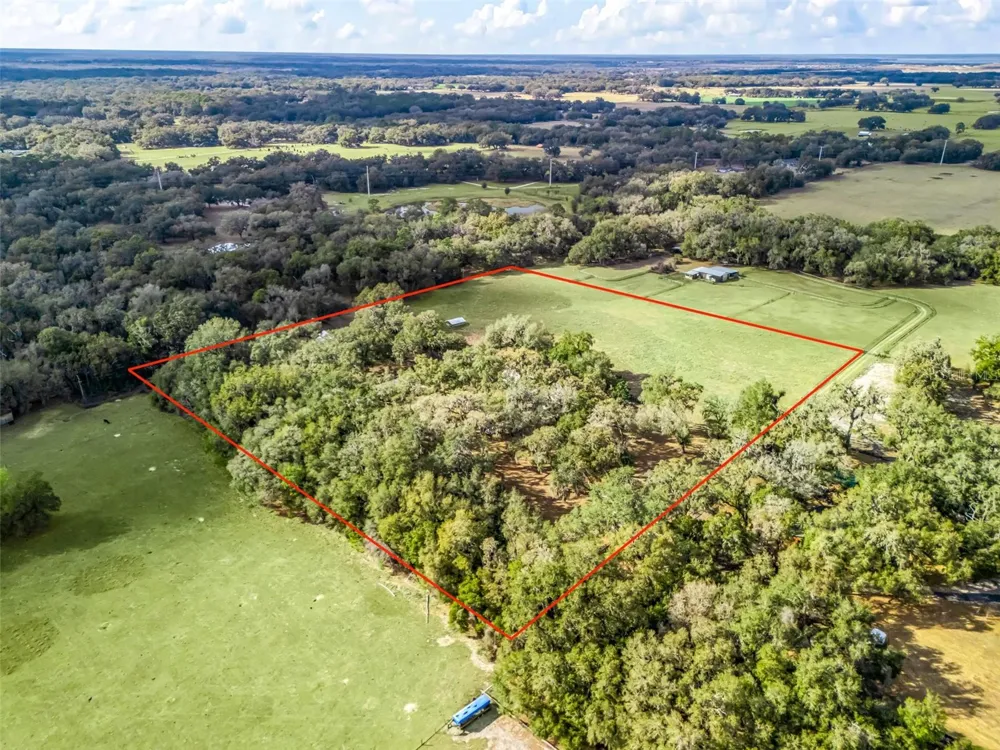 4430 CR 542H Bushnell, FL 33513